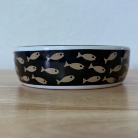 🎀 Whisker City ceramic cat bowl dish with ‘meow’ and fish print decor - Picture 6 of 11